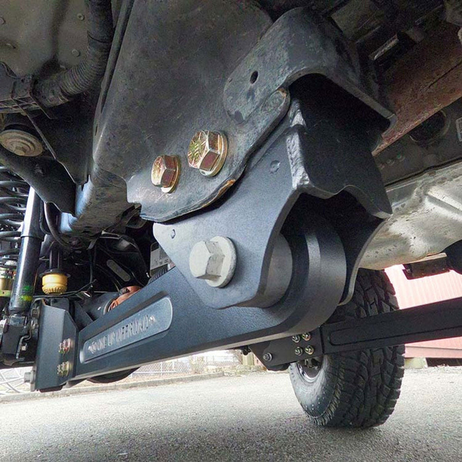 Close up of a A set of a black S&B Radius Arm Drop - 2005-2022 Super Duty 2.5