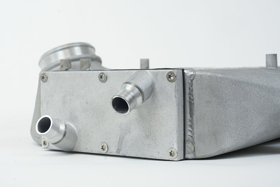 F8X M3 / M4 / M2 Comp Top Mount Charge-Air-Cooler - Raw Finish