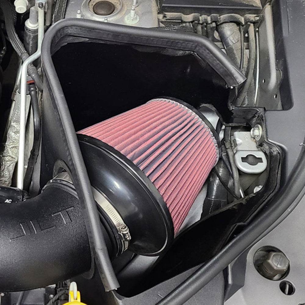 Close up JLT Cold Air Intake for 2021 Jeep Grand Cherokee SRT 6.4L - S&B