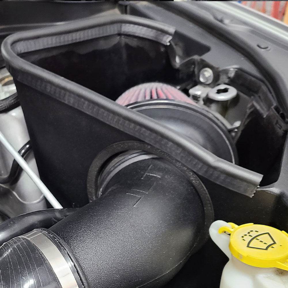 Close up JLT Cold Air Intake for 2021 Jeep Grand Cherokee SRT 6.4L - S&B
