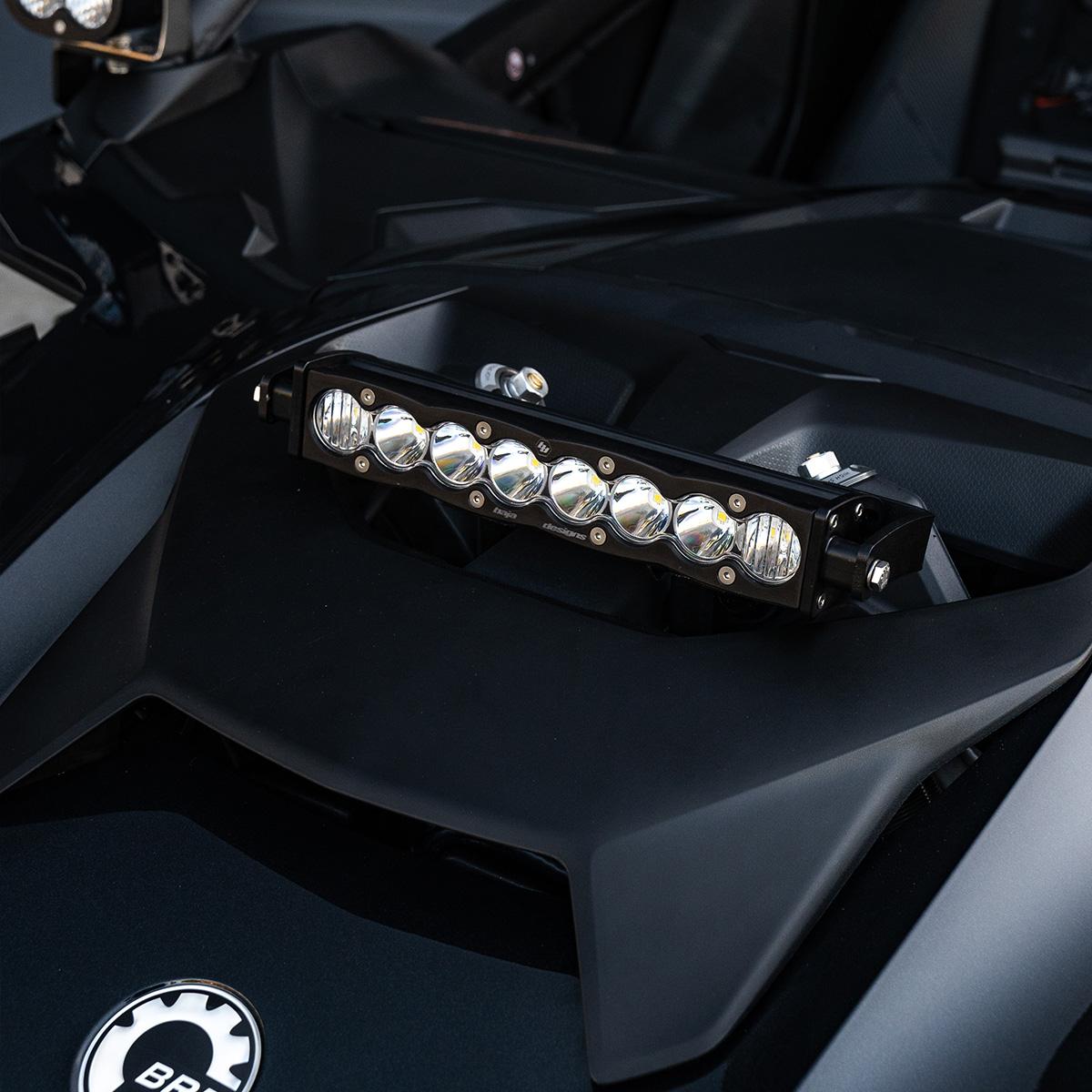 Can-Am  Maverick R  Clear 10
