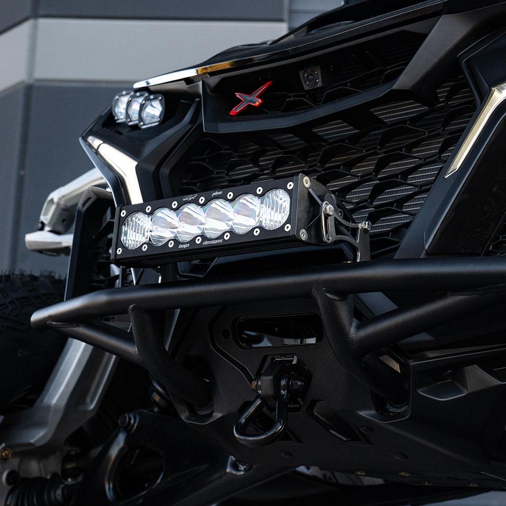 Can-Am  Maverick R  10