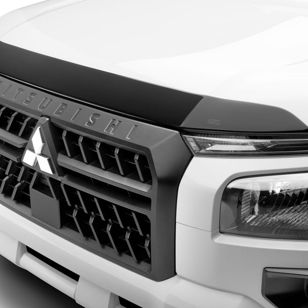 Husky 2842236 Aeroskin Flush Mount Dark Smoke Hood Protector Mitsubishi L200