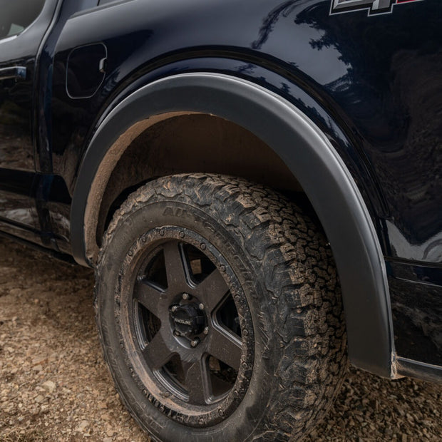 Husky Liners OE Style Fender Flares Black Smooth Finish 4-Piece Set 2802962