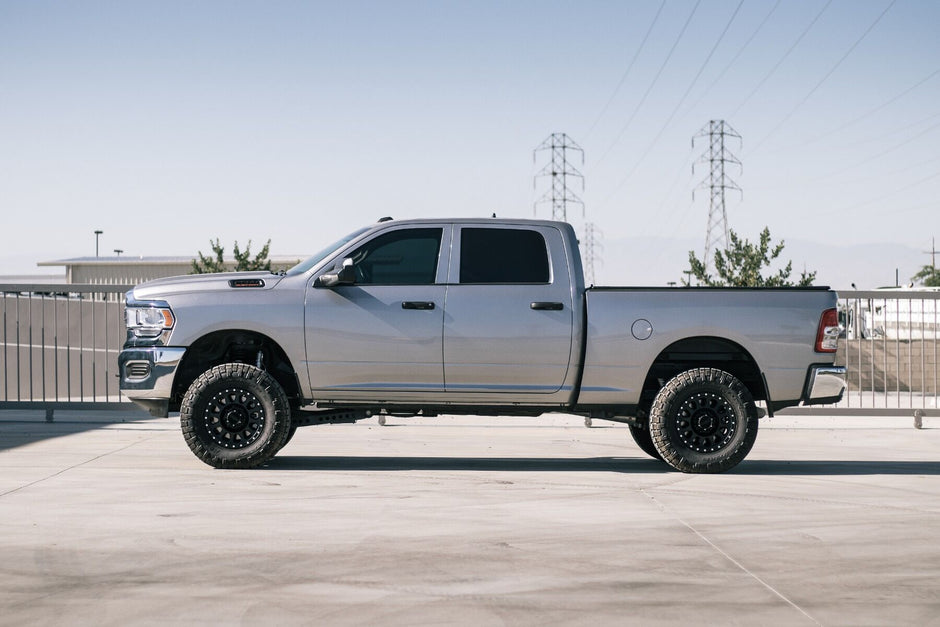 Cognito 3-Inch Performance Leveling Kit With Fox PS 2.0 IFP Shocks For 2014-2024 RAM 2500 4WD