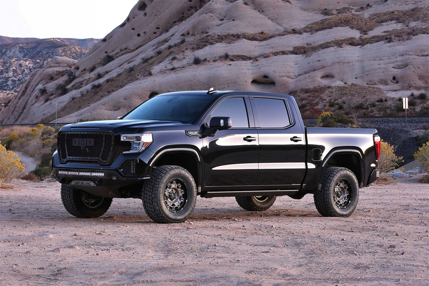 Uniball Lift System W/Shocks