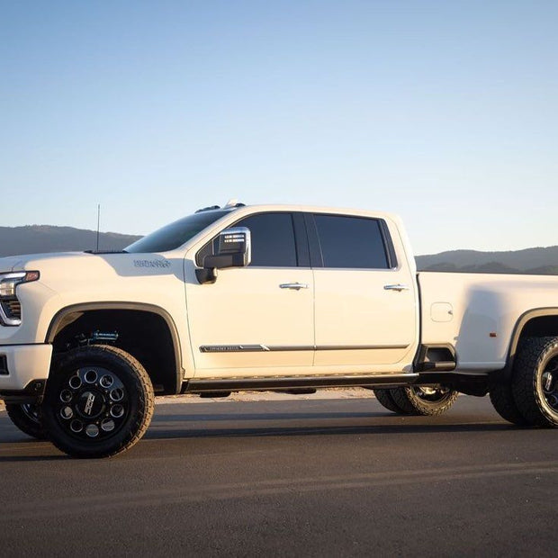 Cognito 3-Inch Elite Leveling Kit With King 2.5 Reservoir Shocks For 2020-2024 Silverado/Sierra 2500/3500 2WD/4WD